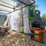 بيت للعطل House Chill Out Loborika Pula 6 Persons *