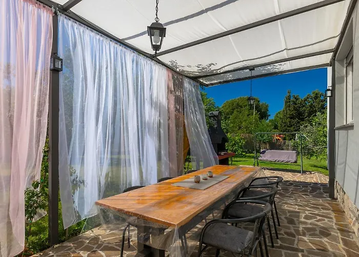 House Chill Out Loborika Pula 6 Persons Σπίτι διακοπών *